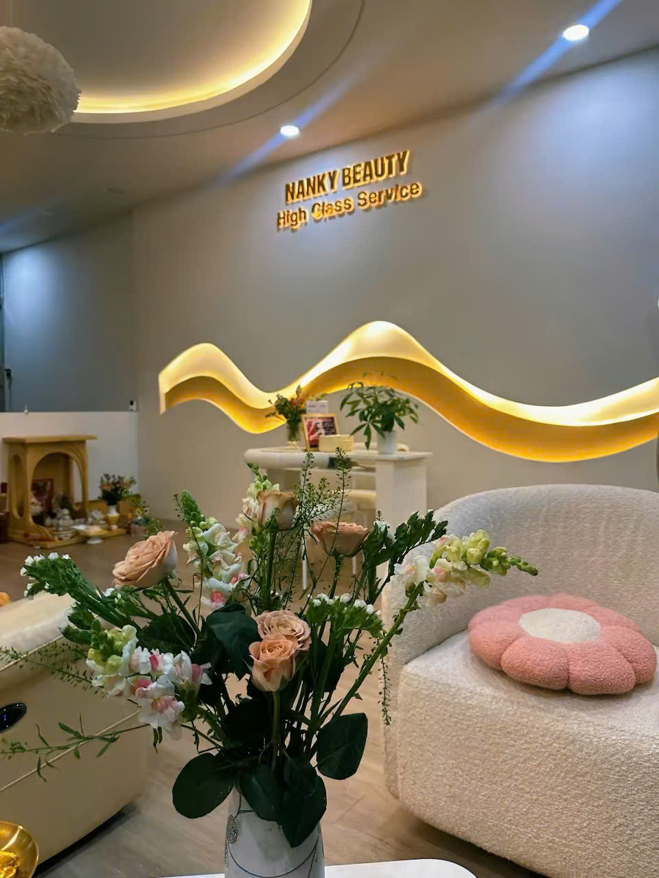Quầy lễ tân Nanky Beauty High Class Service